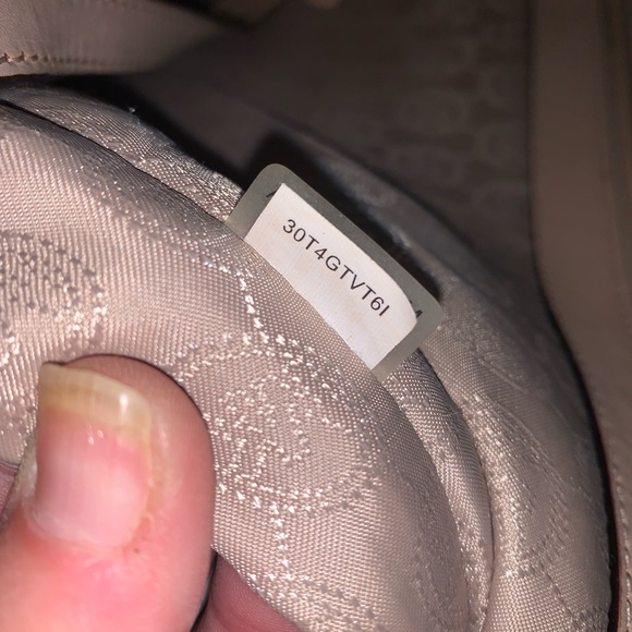 Michael Kors Jet Set Checkered Tote - Picture 5 of 8